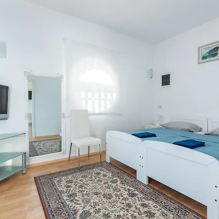 别墅 Casa Lungomare With Pool