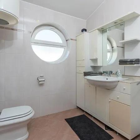 Casa Lungomare With Pool