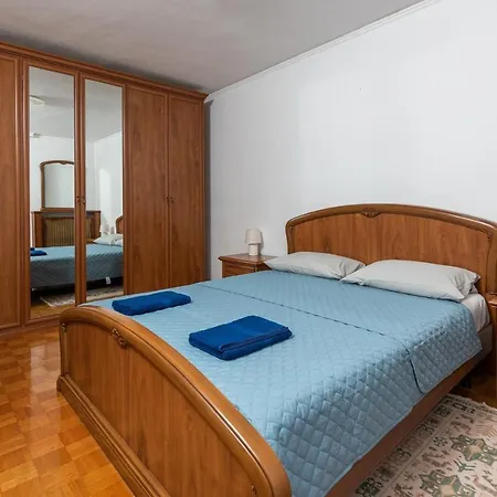 Casa Lungomare With Pool 乌马格