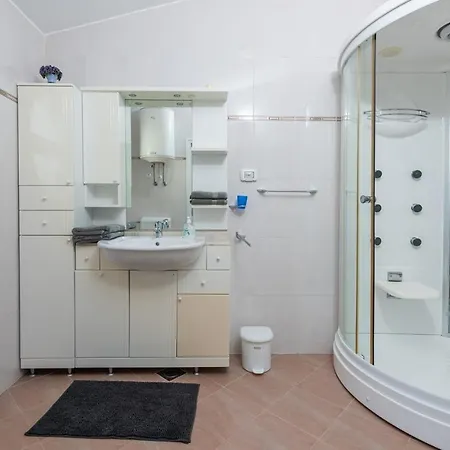 Casa Lungomare With Pool Вилла *