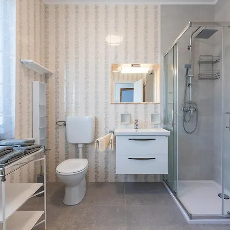 Villa Casa Lungomare With Pool